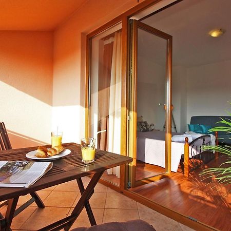 Brijunisol - 3 Apartments Top Position Near The Beautiful Beach Fažana エクステリア 写真
