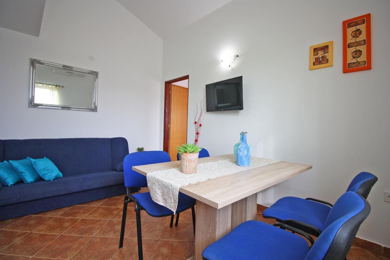 Brijunisol - 3 Apartments Top Position Near The Beautiful Beach Fažana エクステリア 写真