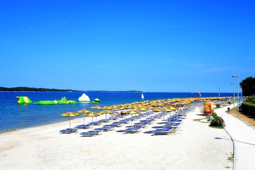 Brijunisol - 3 Apartments Top Position Near The Beautiful Beach Fažana エクステリア 写真