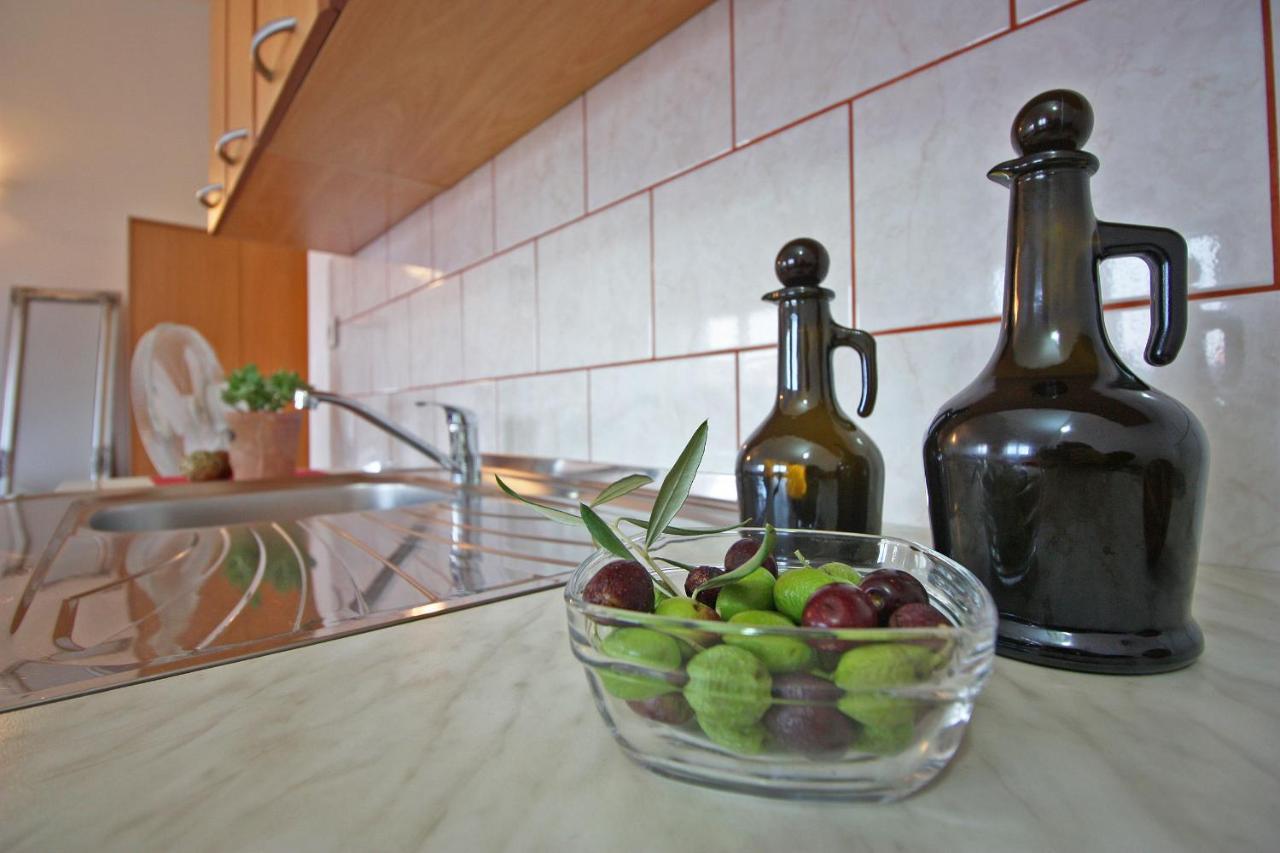 Brijunisol - 3 Apartments Top Position Near The Beautiful Beach Fažana エクステリア 写真