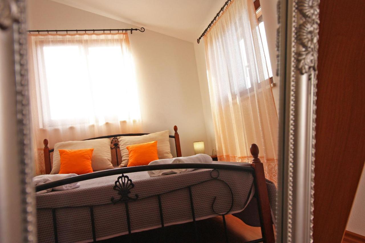 Brijunisol - 3 Apartments Top Position Near The Beautiful Beach Fažana エクステリア 写真