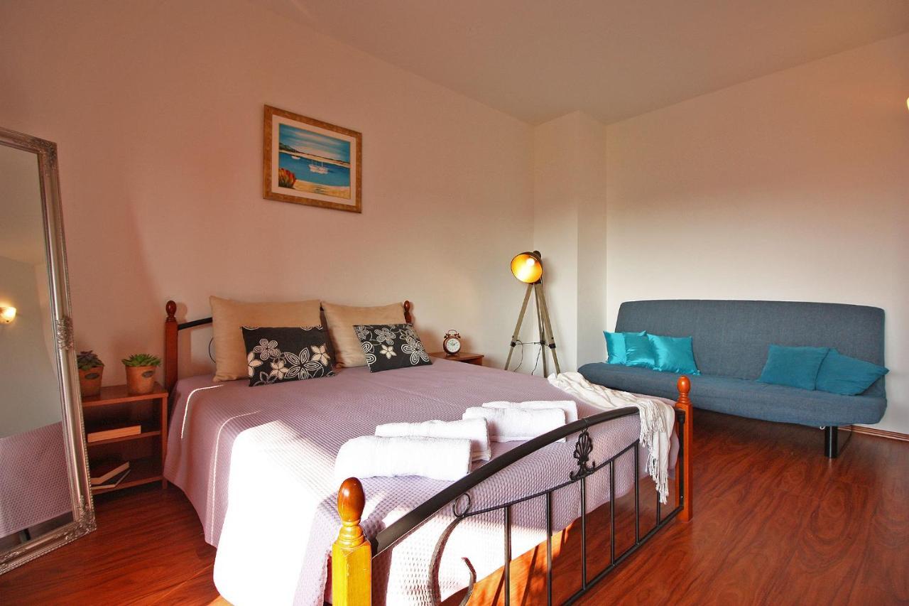Brijunisol - 3 Apartments Top Position Near The Beautiful Beach Fažana エクステリア 写真