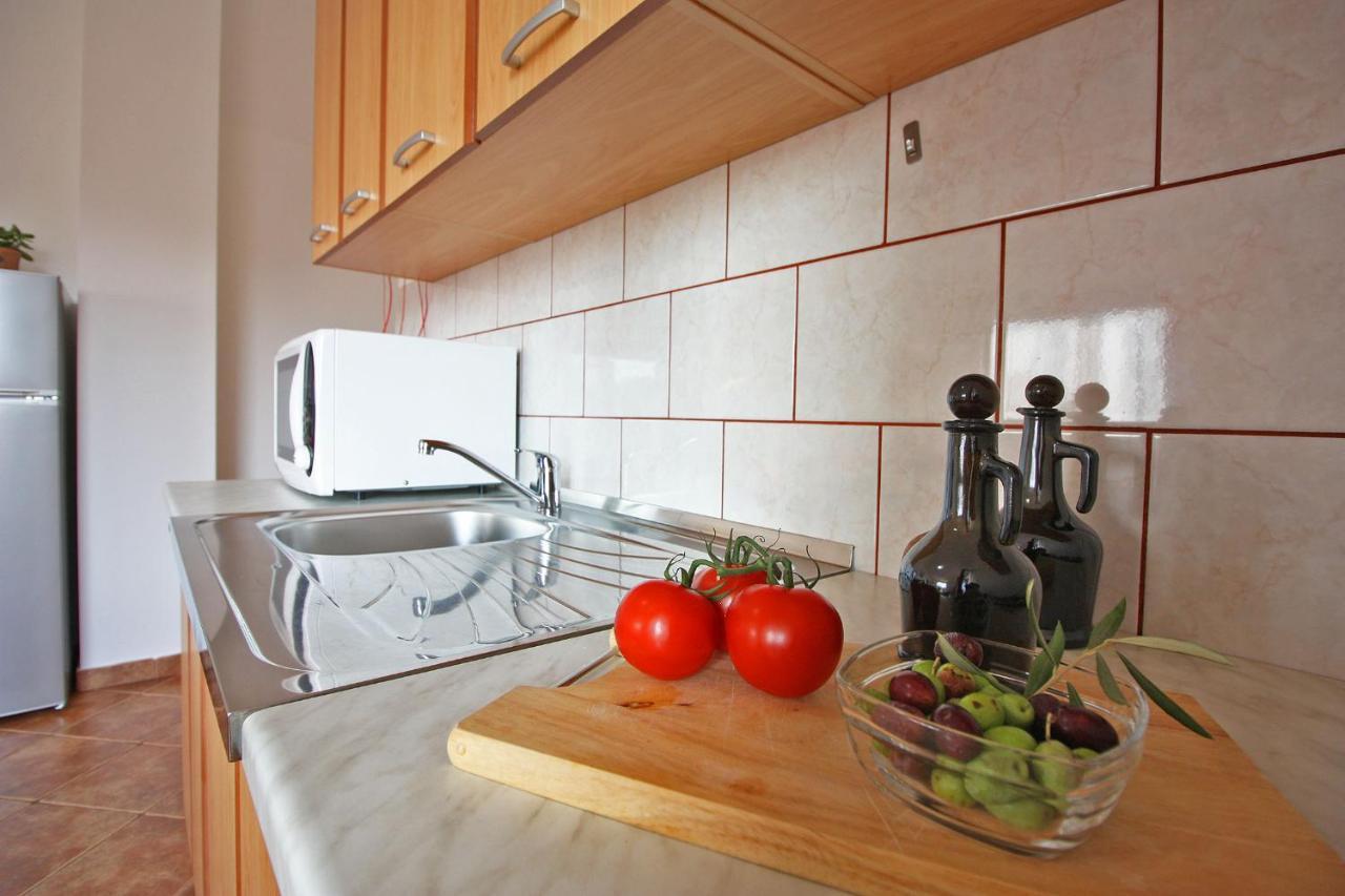 Brijunisol - 3 Apartments Top Position Near The Beautiful Beach Fažana エクステリア 写真