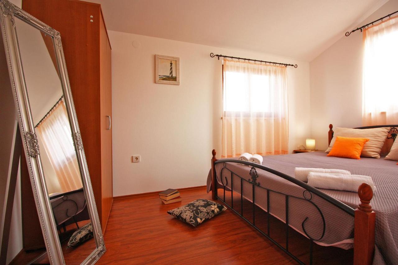 Brijunisol - 3 Apartments Top Position Near The Beautiful Beach Fažana エクステリア 写真