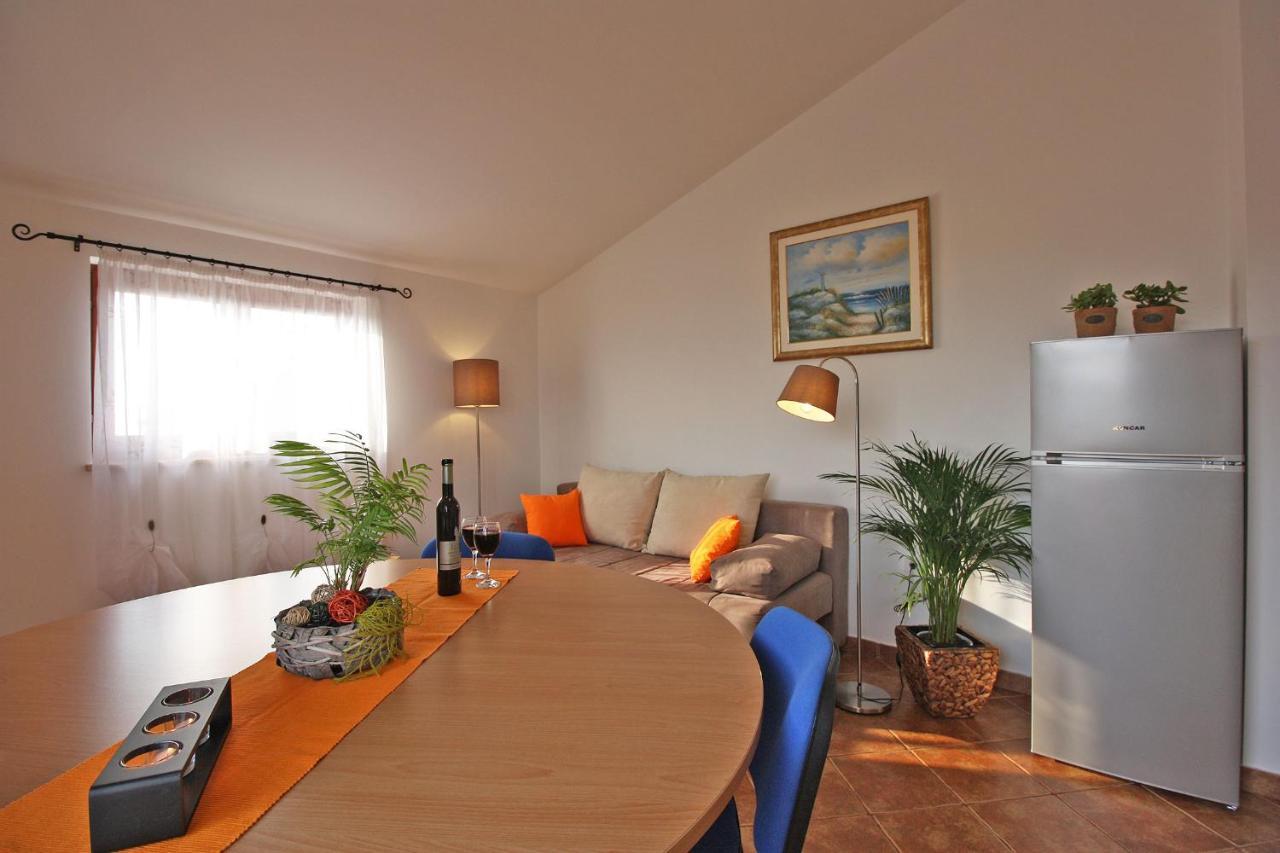 Brijunisol - 3 Apartments Top Position Near The Beautiful Beach Fažana エクステリア 写真