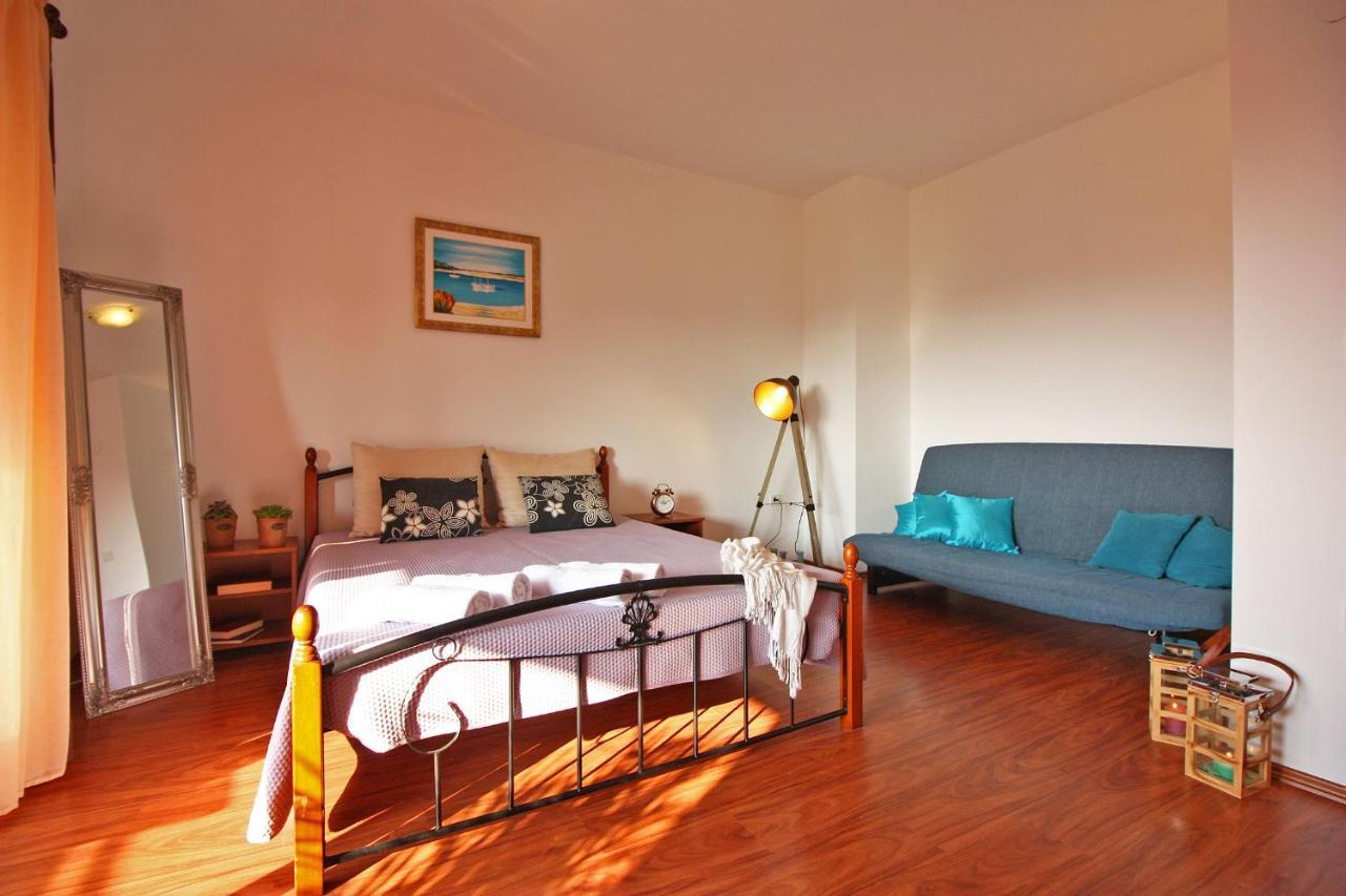 Brijunisol - 3 Apartments Top Position Near The Beautiful Beach Fažana エクステリア 写真